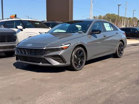 New 2026 Hyundai Elantra Sport FWD image 3