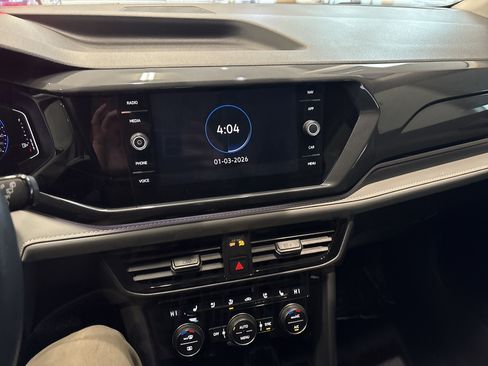 Used 2024 Volkswagen Taos SEL image 24