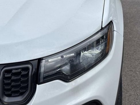 Used 2024 Jeep Compass Latitude w/ Convenience Group image 10