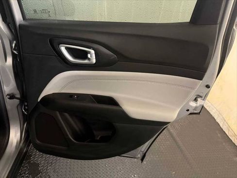 Certified 2023 Jeep Compass Limited image 26