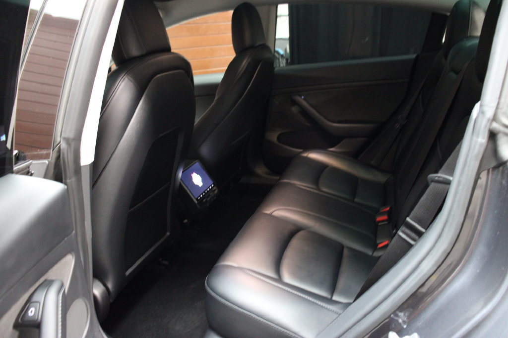Used 2021 Tesla Model 3 Standard Range Plus RWD image 17