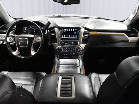 Used 2020 GMC Yukon Denali image 10