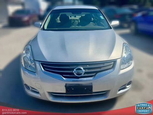 Used 2010 Nissan Altima 2.5 S image 2