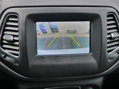 Used 2019 Jeep Compass Sport image 33