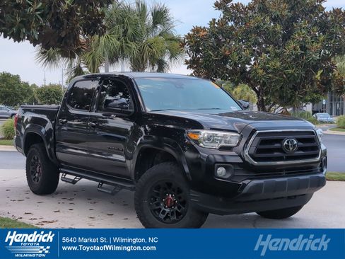 Certified 2022 Toyota Tacoma SR5 RWD image 1
