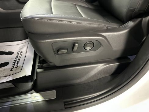 New 2026 GMC Sierra 1500 SLT w/ SLT Premium Plus Package image 11