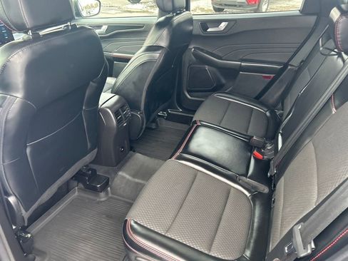 Used 2023 Ford Escape ST-Line w/ Tech Pack #1 AWD/4WD image 12