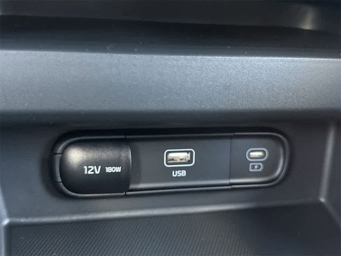 New 2026 Kia Seltos S image 17