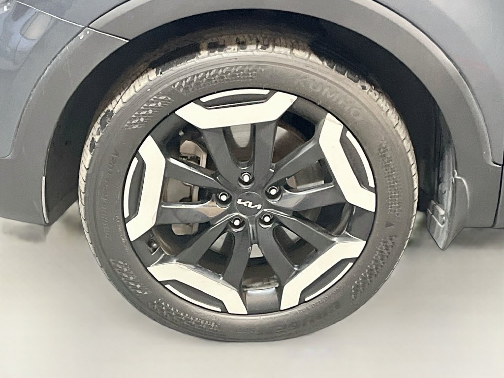 Used 2023 Kia Telluride S AWD/4WD image 32
