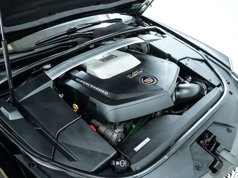 Used 2010 Cadillac CTS V image 36