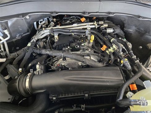 New 2025 Ford Explorer Active w/ Active Comfort Package image 23