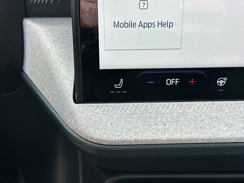 New 2025 Ford Maverick XLT w/ XLT Luxury Package image 23