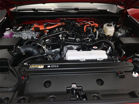 Used 2025 Toyota 4Runner Limited image 18