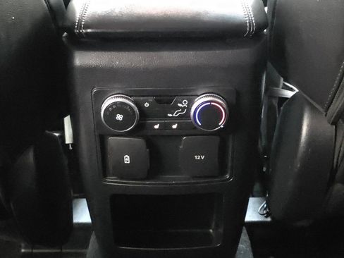 Used 2021 Ford Explorer Limited image 17