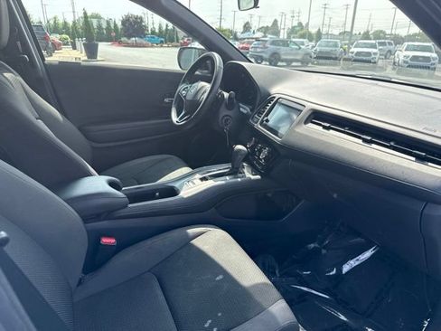 Used 2021 Honda HR-V Sport image 23