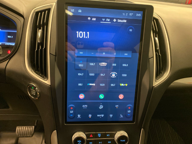 Used 2023 Ford Edge SEL w/ Convenience Package AWD/4WD image 21
