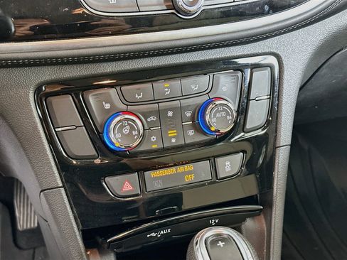 Used 2019 Buick Encore Essence FWD image 23