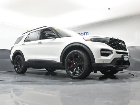 Used 2023 Ford Explorer ST w/ Equipment Group 401A AWD/4WD image 27