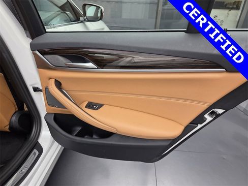 Certified 2023 BMW 540i xDrive w/ Premium Package image 22