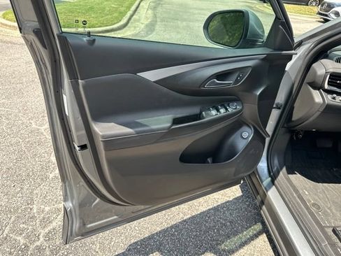 Used 2025 Buick Envista Preferred w/ Convenience I Package FWD image 13