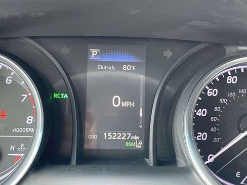 Used 2018 Toyota Camry LE w/ Convenience Package FWD image 14