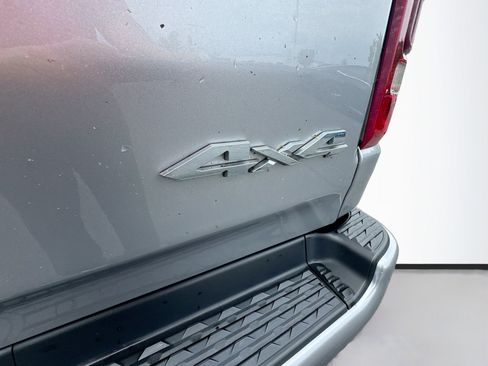 Used 2023 RAM 1500 Laramie AWD/4WD image 36