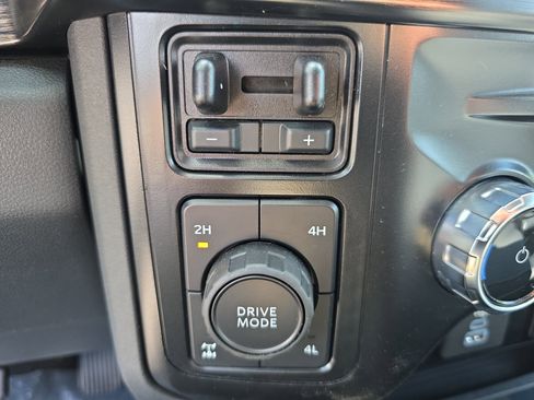 Used 2024 Ford F350 Lariat w/ Camper Package image 31