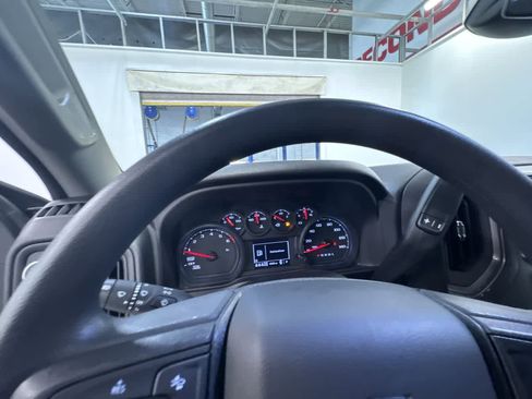 Used 2025 Chevrolet Silverado 1500 Custom image 20