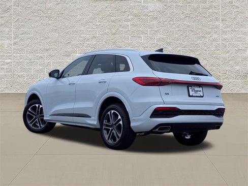 New 2026 Audi Q5 Premium AWD/4WD image 5