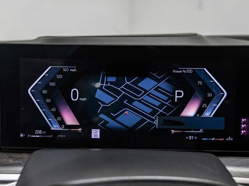 Used 2023 BMW X7 M60i AWD/4WD image 18