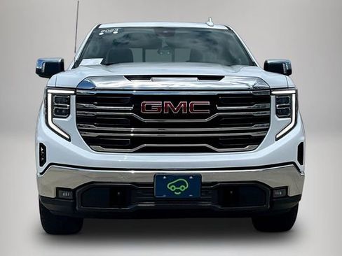 Used 2023 GMC Sierra 1500 SLT w/ SLT Premium Package AWD/4WD image 2