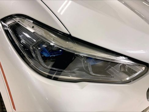 Used 2021 BMW X5 M50i w/ Executive Package image 26