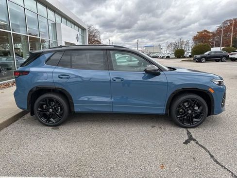 New 2026 Volkswagen Tiguan SE R-Line image 8