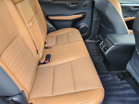 Used 2018 Lexus NX 300 FWD image 32