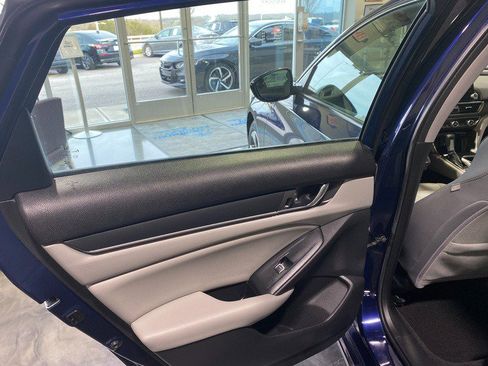 Used 2020 Honda Accord EX image 14