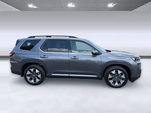 New 2026 Honda Pilot Touring image 7