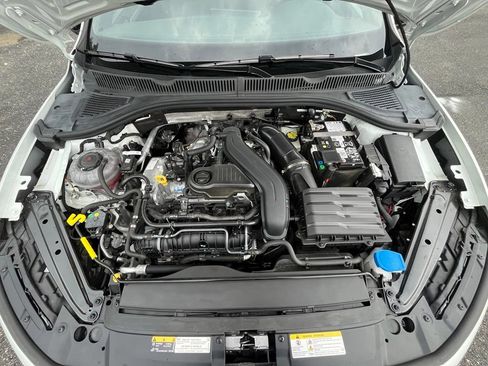 Certified 2025 Volkswagen Jetta Sport FWD image 31