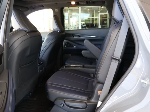 Certified 2026 INFINITI QX60 Sport w/ Dark Cargo Package AWD/4WD image 18