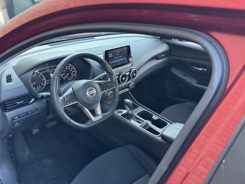 Used 2022 Nissan Sentra SV w/ Trunk Package image 22