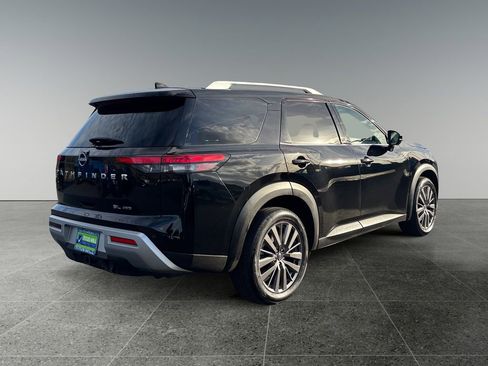 Used 2022 Nissan Pathfinder SL w/ SL Premium Package image 7