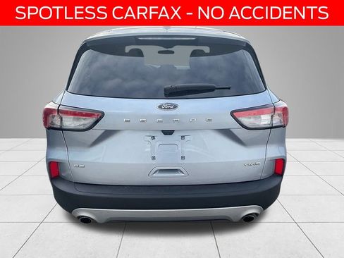 Used 2022 Ford Escape SE w/ Cold Weather Package image 5