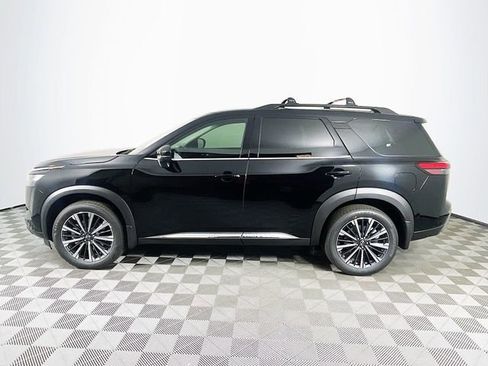 New 2026 Nissan Pathfinder Platinum image 4