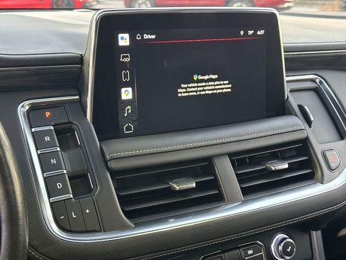 Used 2022 GMC Yukon XL SLT w/ SLT Premium Package image 24