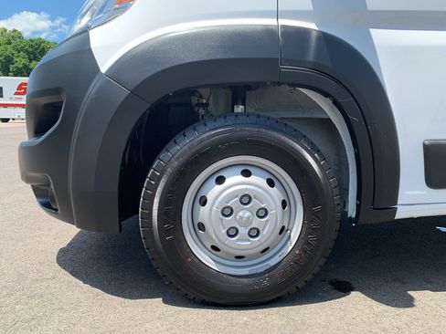 Used 2023 RAM ProMaster 2500 FWD image 11