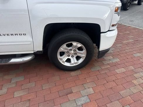 Used 2017 Chevrolet Silverado 1500 LT w/ All Star Edition AWD/4WD image 17