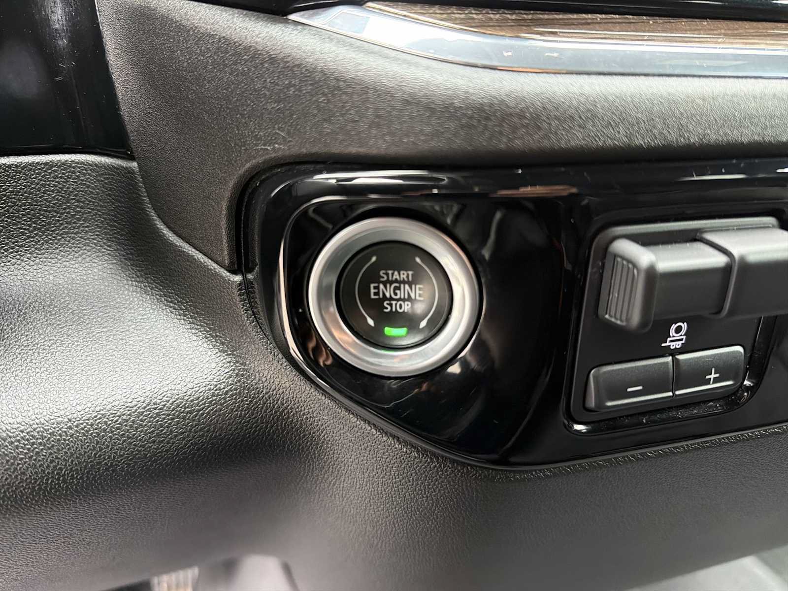 Certified 2023 Chevrolet Silverado 1500 RST AWD/4WD image 19