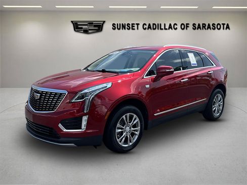 Used 2021 Cadillac XT5 Premium Luxury w/ LPO, Floor Liner Package FWD image 8