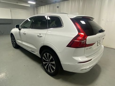 Used 2023 Volvo XC60 B5 Plus w/ Climate Package AWD/4WD image 2