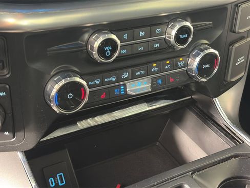 Used 2022 Ford F150 Lariat AWD/4WD image 21