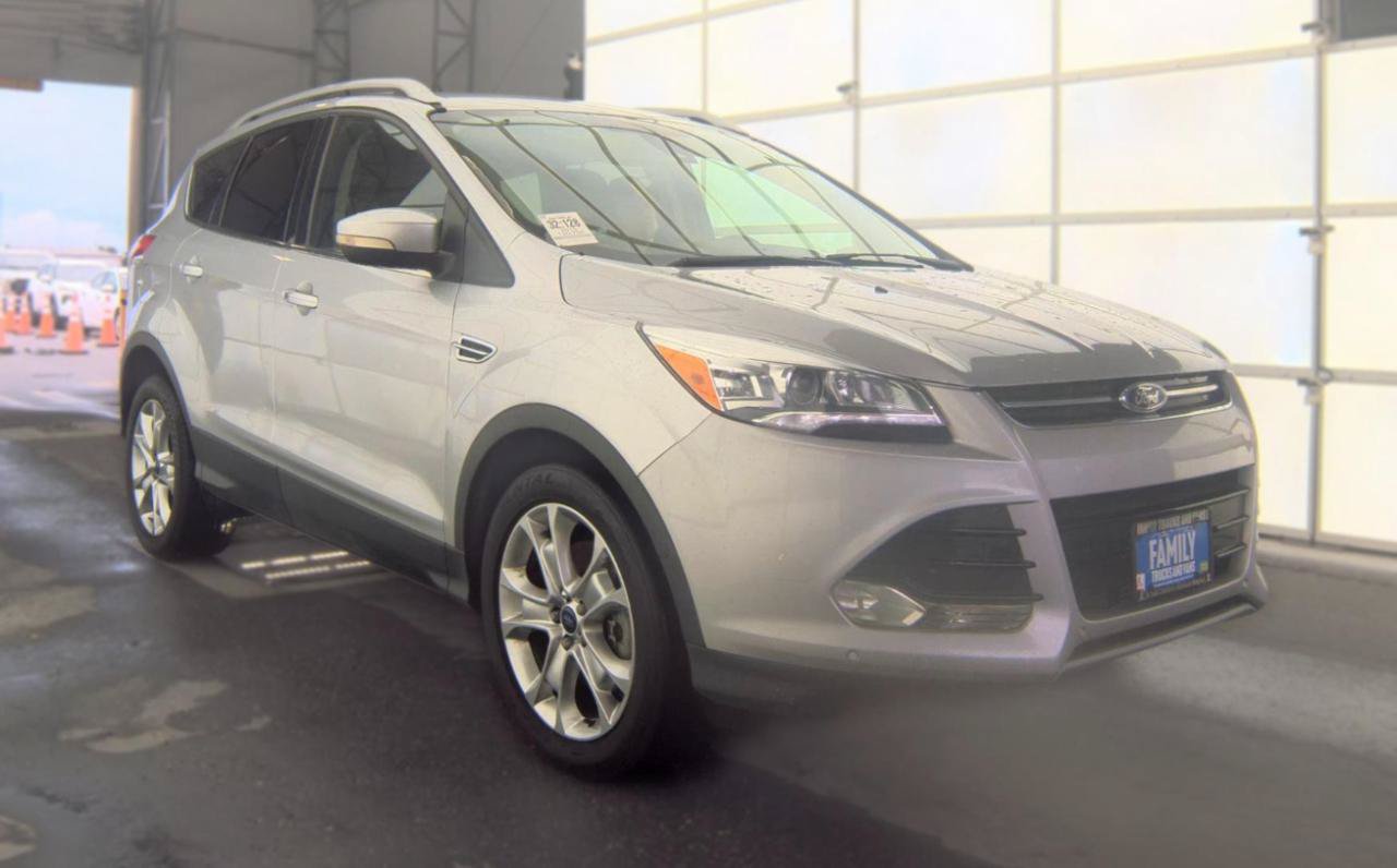 Used 2015 Ford Escape Titanium w/ Equipment Group 301A AWD/4WD image 4